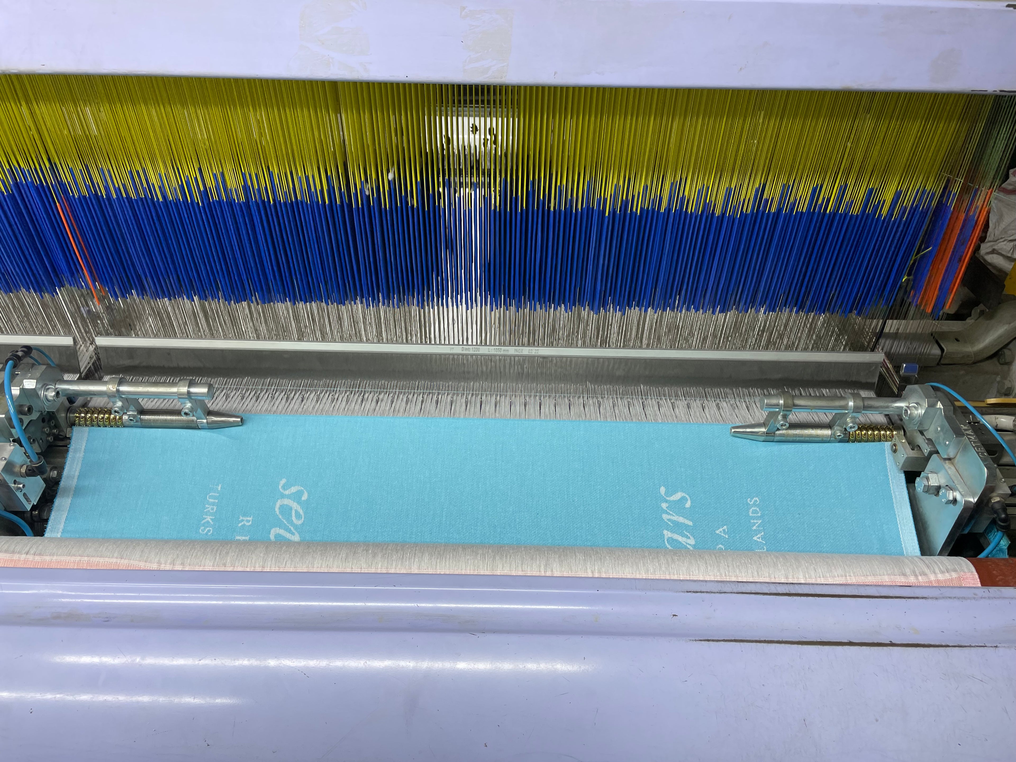 Load video: Story of a custom designt Turkish towel manufacturing by Towel Age.